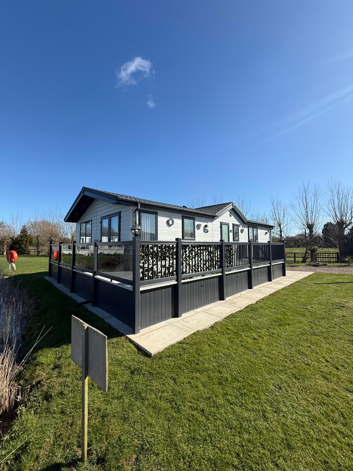 Love Oakland Lodge holiday home for sale in Lincolnshire